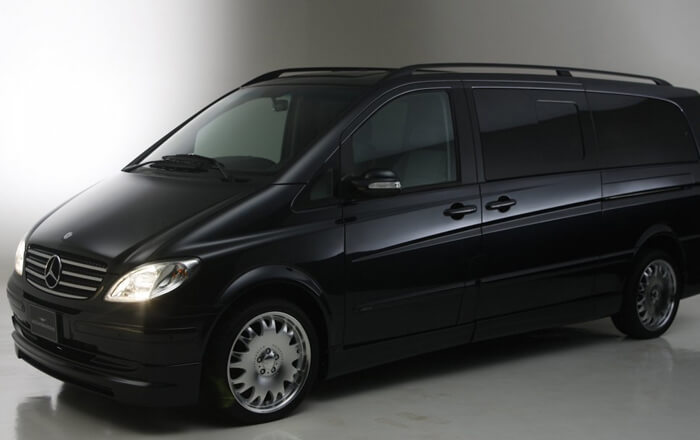 Limuzina de inchiriat Bucuresti - Mercedes-Vito